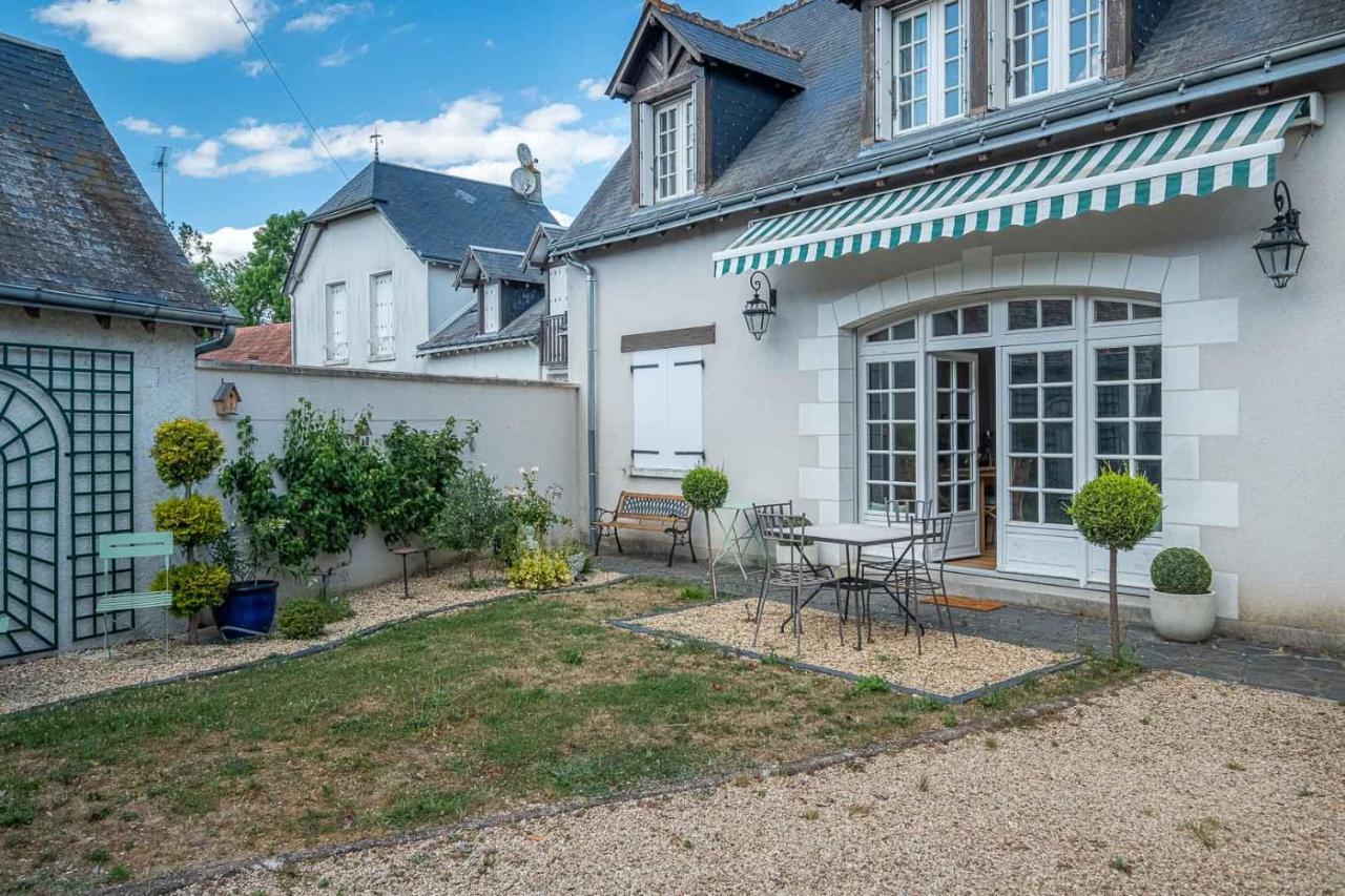 L'Hirondelle - Maison Au Coeur Des Chateaux Mosnes Exterior photo